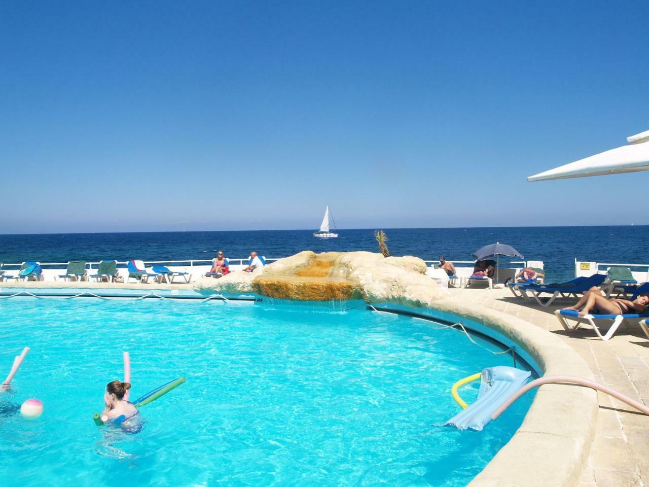 Splendid Apartment, Steps Away From The Sea Sliema Exterior photo